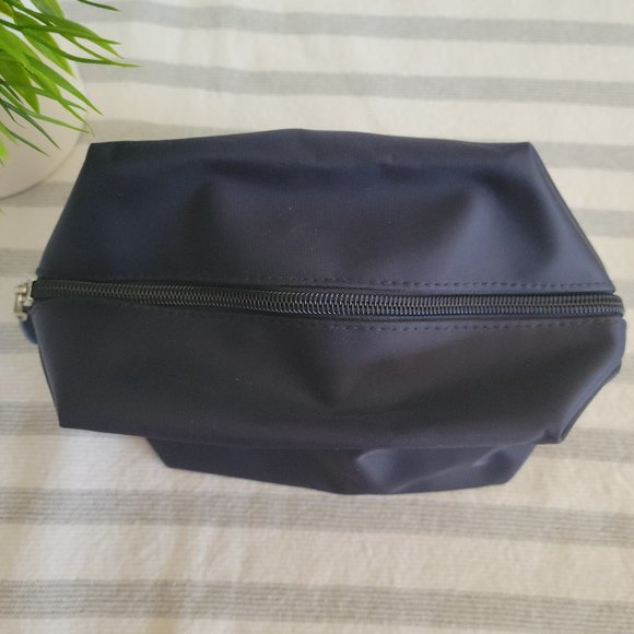 Molton Brown Cosmetic Pouch - Picture 5 of 8